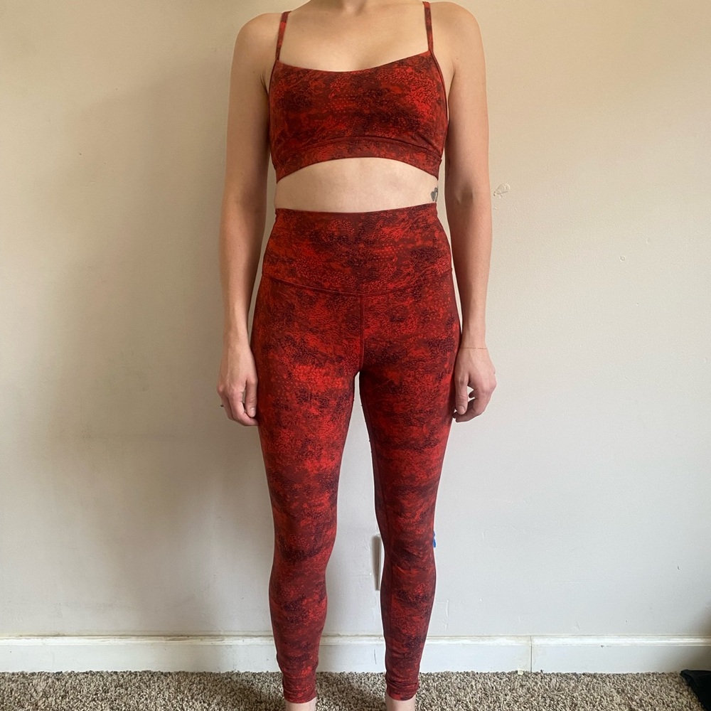 Lululemon Athletica Red Leggings with Textured Pattern